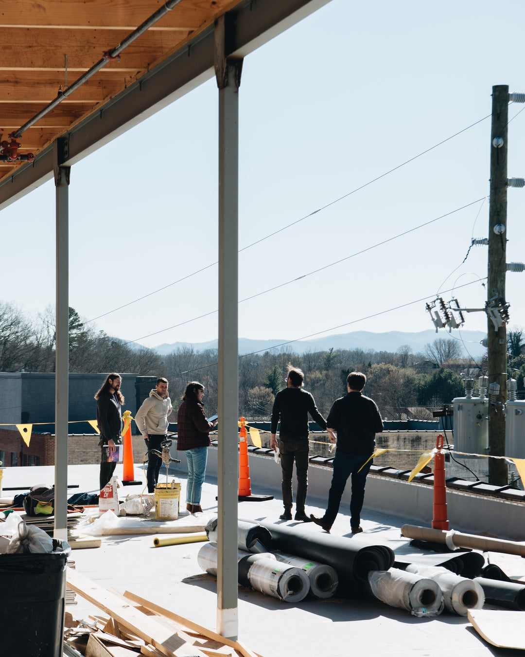 VISUALS Rooftop Bar – Burial Beer